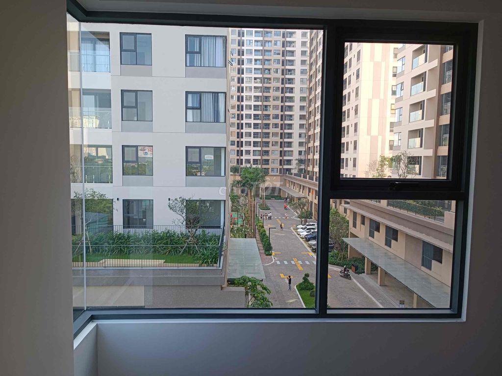 Bán căn 2PN view hồ bơi giá chỉ 4 tỷ 2. View hướng mát, đã có sổ hồng