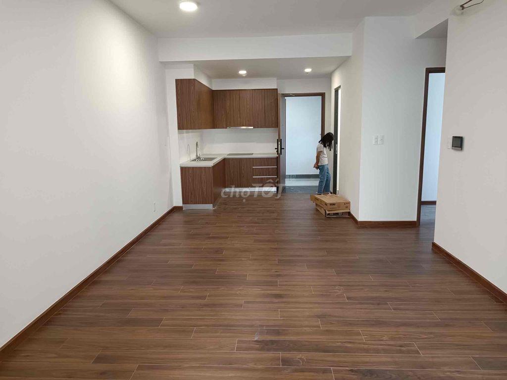 Bán căn 2PN view hồ bơi giá chỉ 4 tỷ 2. View hướng mát, đã có sổ hồng