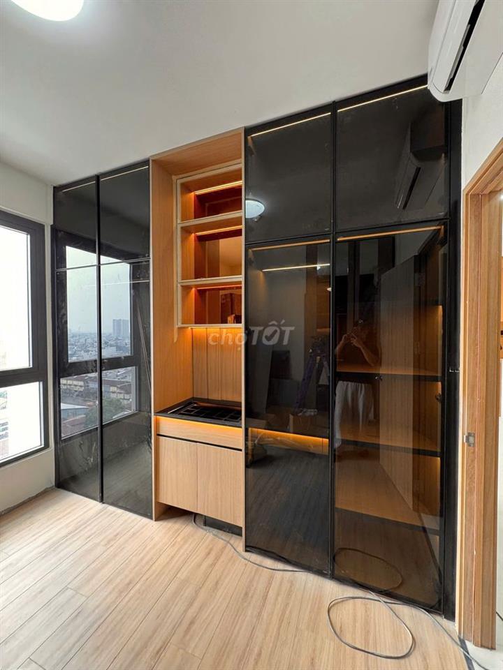 CHO THUÊ CĂN HỘ 2PN CC AURORA Q8 CÓ RÈM GIÀN PHƠI MÁY LẠNH GIÁ 9TR 