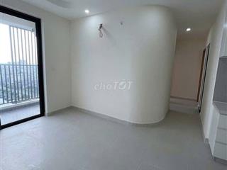 CHO THUÊ CĂN HỘ 2PN CC AURORA Q8 CÓ RÈM GIÀN PHƠI MÁY LẠNH GIÁ 9TR 