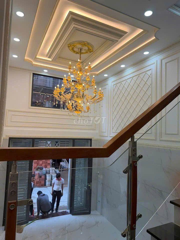 NHÀ PHỐ LIỀN KỀ MT PHÚ ĐỊNH NGAY CẦU LÒ GỐM 1 TRỆT 3 LẦU GIÁ 6.590 TỶ
