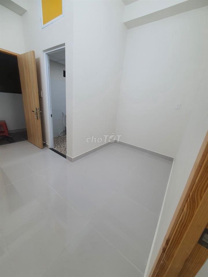 CĂN HỘ CÓ PHÒNG NGỦ RIÊNG, PHÒNG SẠCH SẼ, KHU Ở AN NINH 