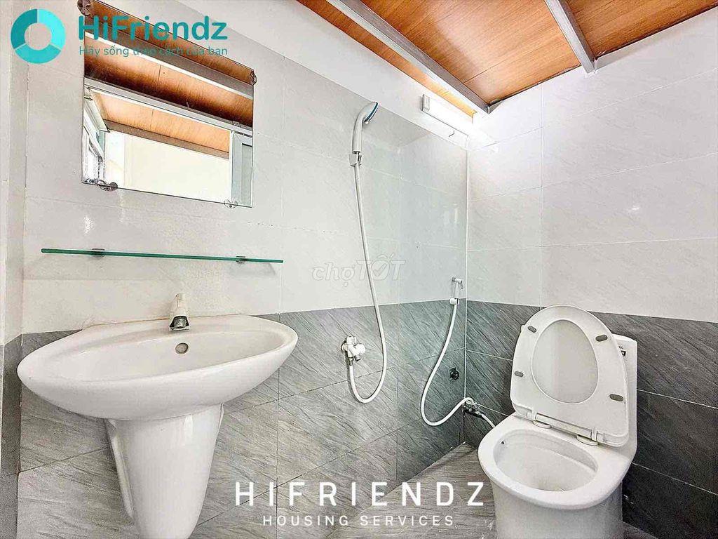 PHÒNG TRỌ GÁC CAO BAN CÔNG THOÁNG - SẴN MÁY LẠNH - GẦN ĐH CÔNG THƯƠNG
