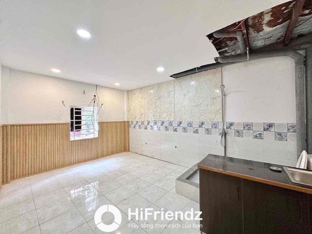 TRỌ TRỆT GIÁ RẺ - CỬA SỔ TRỜI - RỘNG THOÁNG - GẦN ĐẦM SEN & ĐH HIU