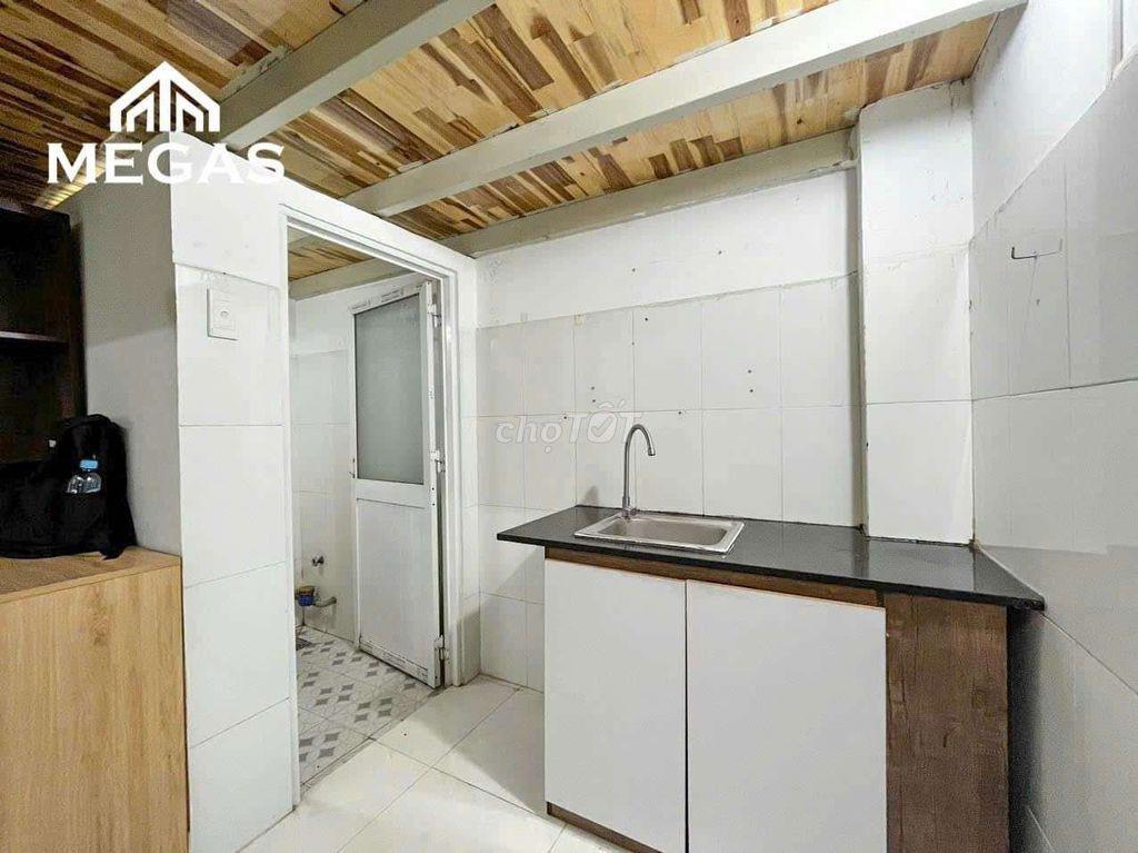 🔥 SÁT ĐH HUIT 800M DI CHUYỂN-PHÒNG CHO THUÊ GÁC LỬNG -GẦN AEON TÂN PHÚ