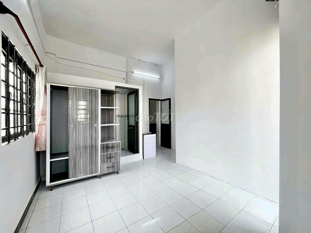 🚨 STUDIO BAN CÔNG - 2 CỬA SỔ TRỜI - SẴN MÁY LẠNH - GẦN AEON BÌNH TÂN