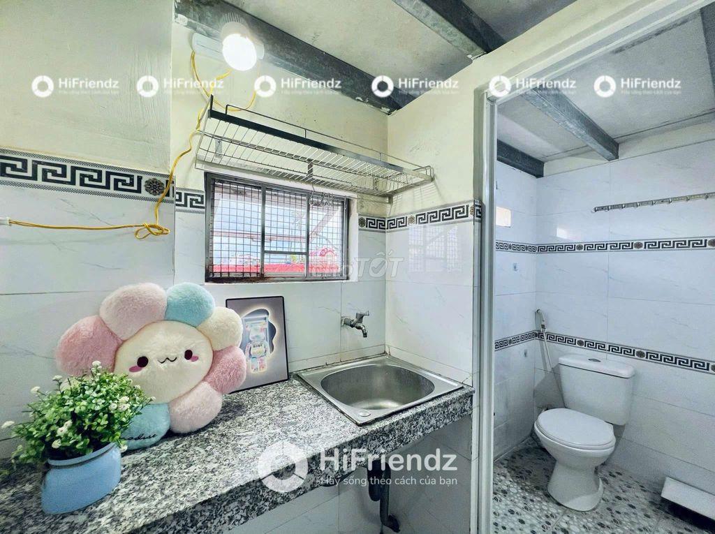 PHÒNG TRỌ GIÁ RẺ - HỖ TRỢ LẮP MÁY LẠNH - GÁC CAO  - GẦN NGÃ 4 BỐN XÃ