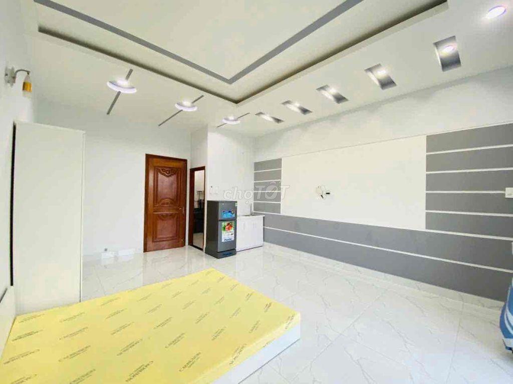 CHO THUÊ CĂN HỘ BAN CÔNG FULL NỘI THẤT RỘNG 35M2 NGAY GẦN AEON BT