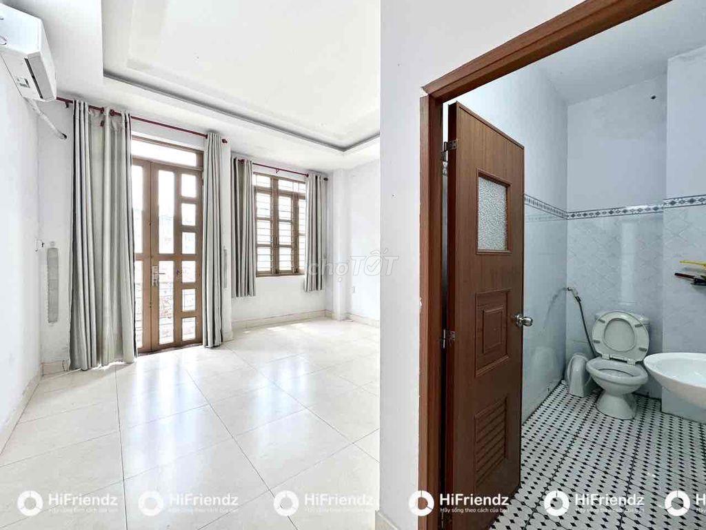 STUDIO CÓ SẴN MÁY LẠNH BAN CÔNG CỬA SỔ TRỜI SIÊU THOÁN NGAY HƯƠNG LỘ 2