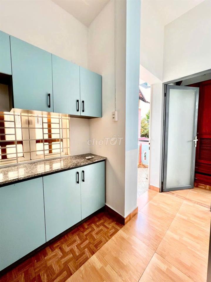 Cho thuê căn hộ bancol tách bếp gồm 1 phòng ngủ và 1 phòng khách 