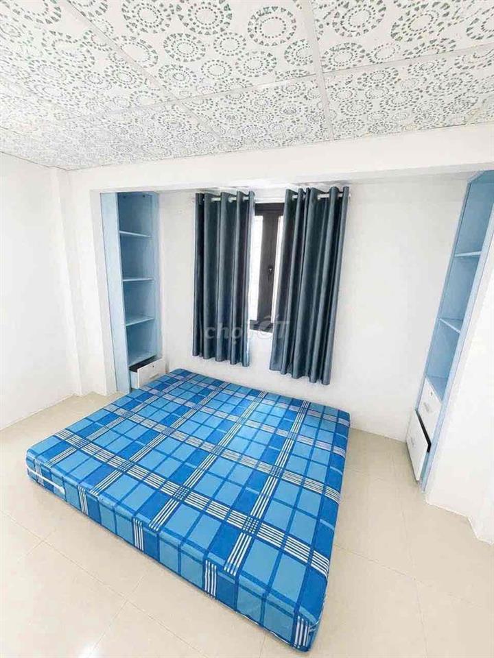 Nhà 1 Trệt 1 lầu 1 Pn ở ngay