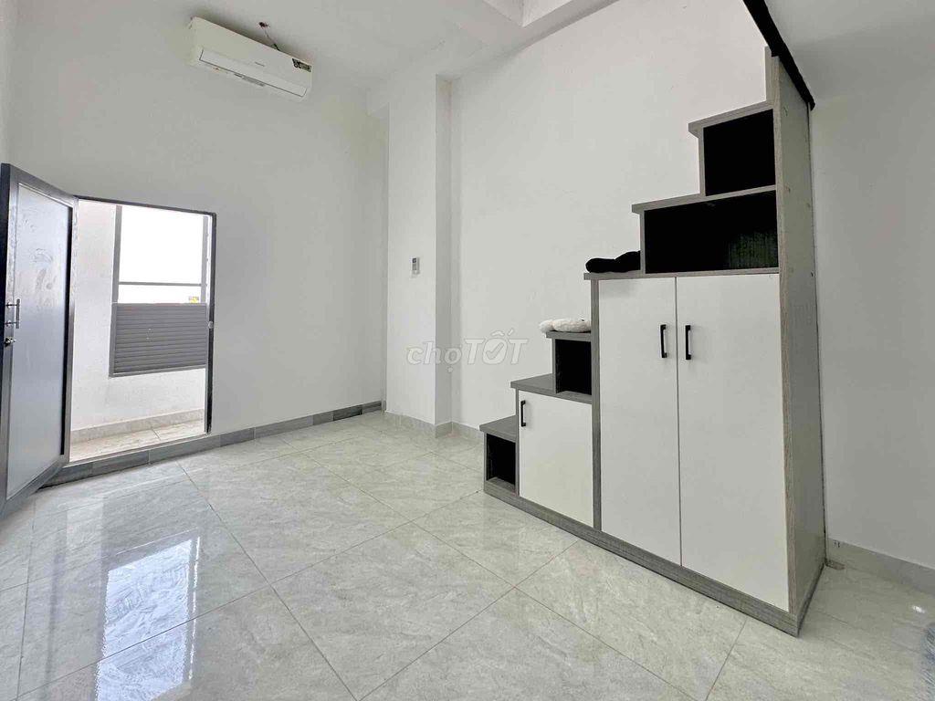 Căn Hộ Dịch Vụ Còn Mùi Sơn ở ngay