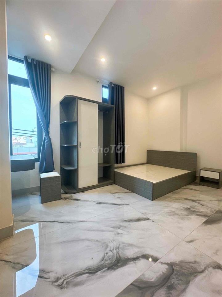 Căn Hộ Cao Cấp . Ở Ngay . Có Thang Máy