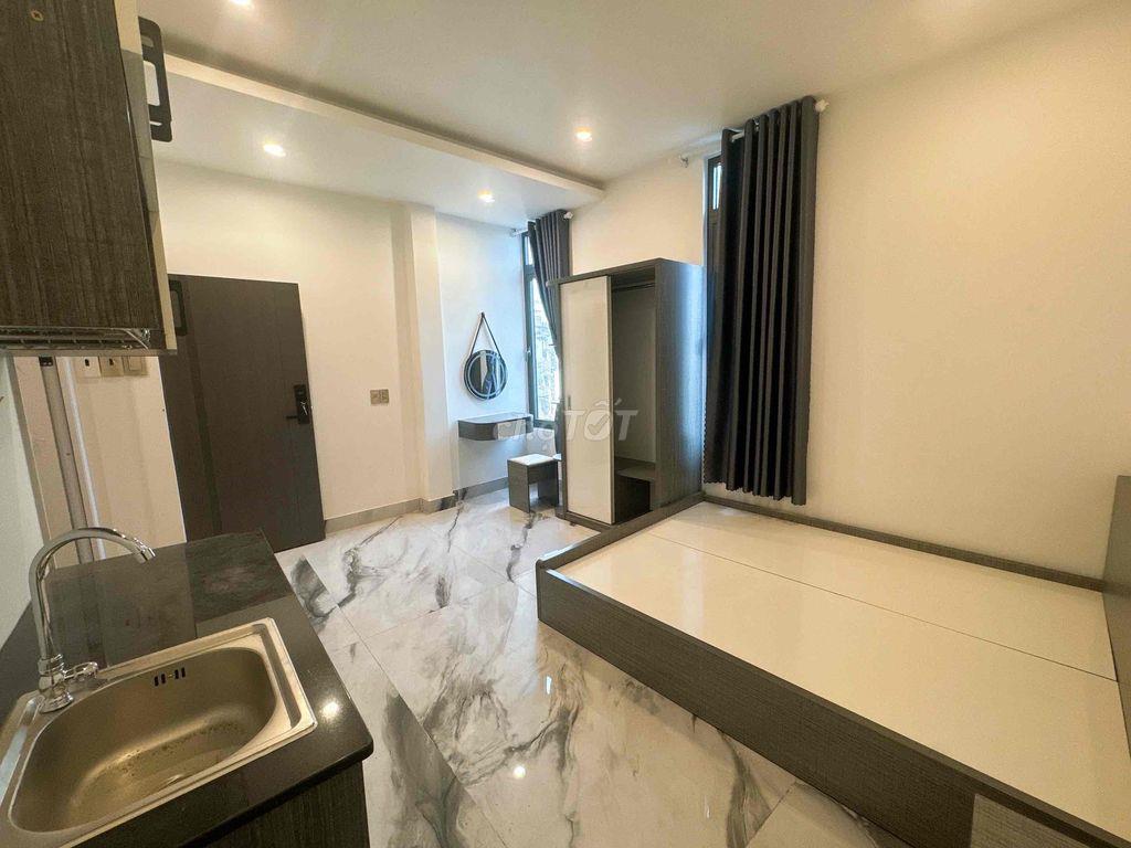 Căn Hộ Cao Cấp . Ở Ngay . Có Thang Máy