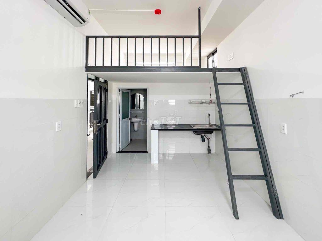 Nhà Mới Xây Còn Mùi sơn . ở Ngay