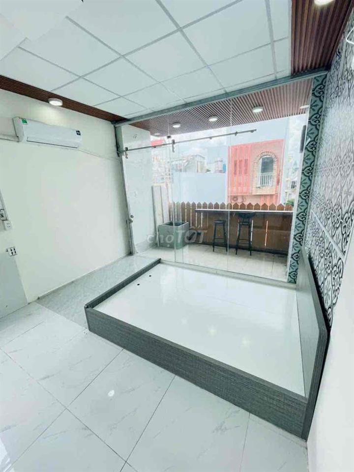 Căn Hộ Dịch Vụ 1 Phòng Ngủ mới Ở ngay Đầm Sen