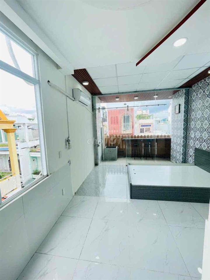 Căn Hộ Dịch Vụ 1 Phòng Ngủ mới Ở ngay Đầm Sen