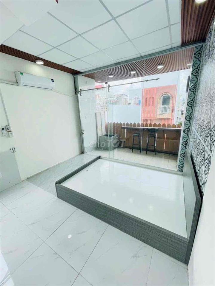Căn Hộ Dịch Vụ 1 Phòng Ngủ mới Ở ngay Đầm Sen