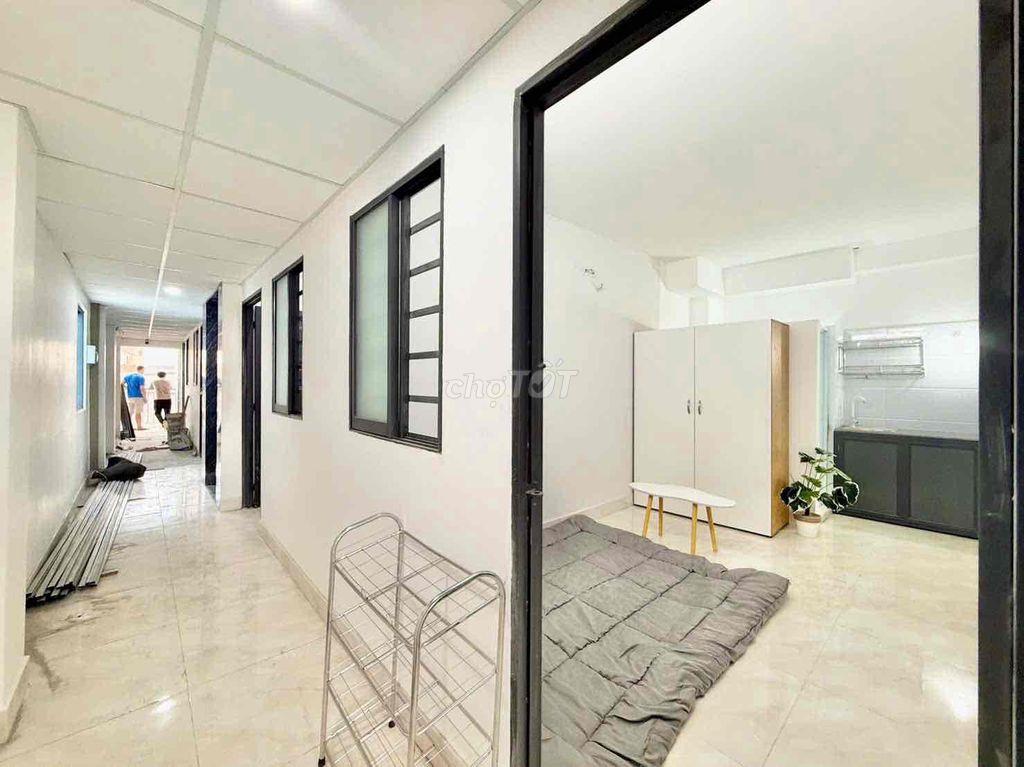 Nhà 1 Trệt 1 lửng . Có Sẵn Nội Thất