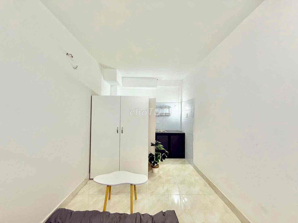 Nhà 1 Trệt 1 lửng . Có Sẵn Nội Thất