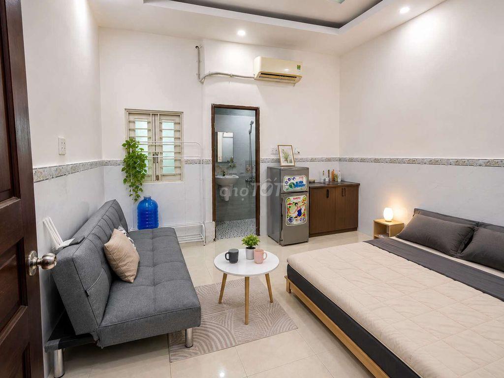 PHÒNG STUDIO SIÊU RỘNG - FULL NỘI THẤT - 10P AEON TP-CỬA SỔ GIẾNG TRỜI