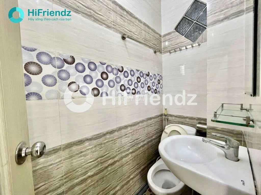 PHÒNG STUDIO GIÁ RẺ - CỬA SỔ TRỜI - BANCOL RIÊNG- NGAY NHÀ THỜ PHAO-LÔ