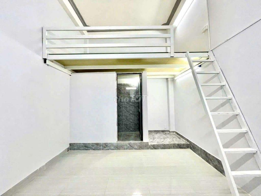 PHÒNG DUPLEX GÁC CAO - SIÊU RỘNG - NGAY BỐN XÃ - SẴN MÁY LẠNH - 7P HIU