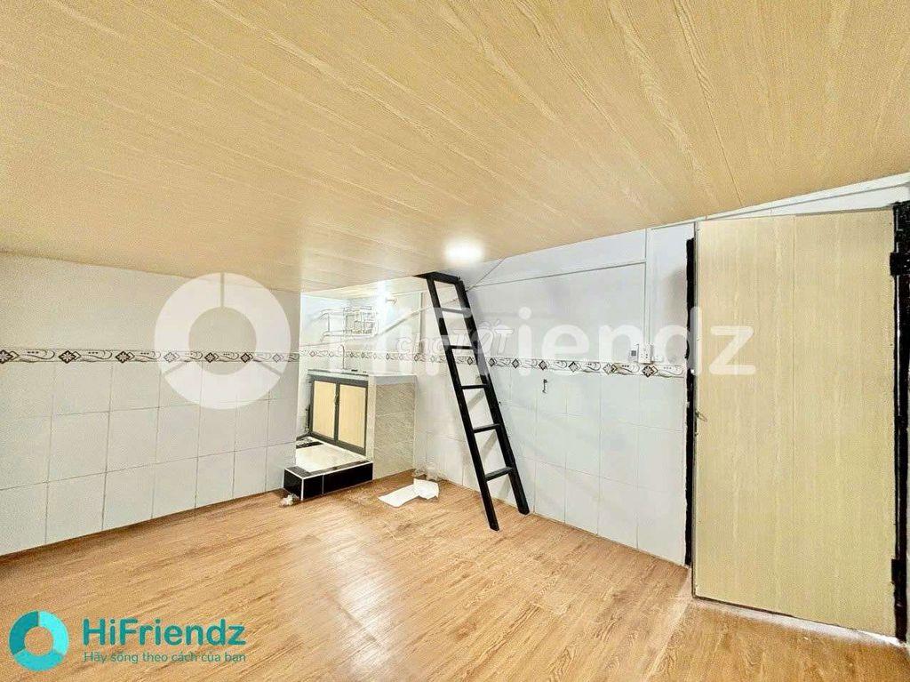 PHÒNG DUPLEX GÁC CAO - ĐI BỘ QUA VHU - SẴN MÁY LẠNH - TỦ  - HỖ TRỢ CỌC