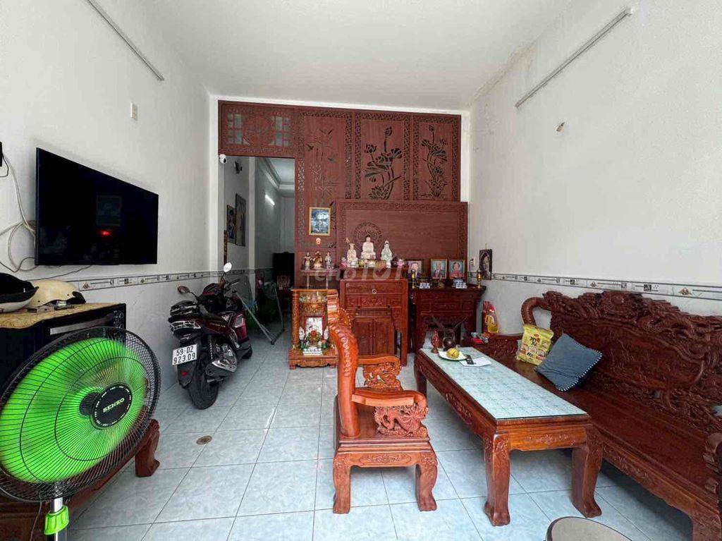 nhà 1/ đường số 4 gò xoài 4x13m đúc 1 tấm đúc thật