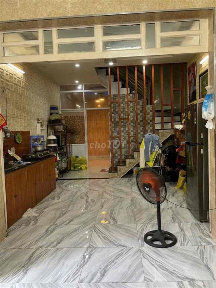 nhà 790 hương lộ 2 4x12m đúc 1tr 1 lâu sân thượng. 3pn