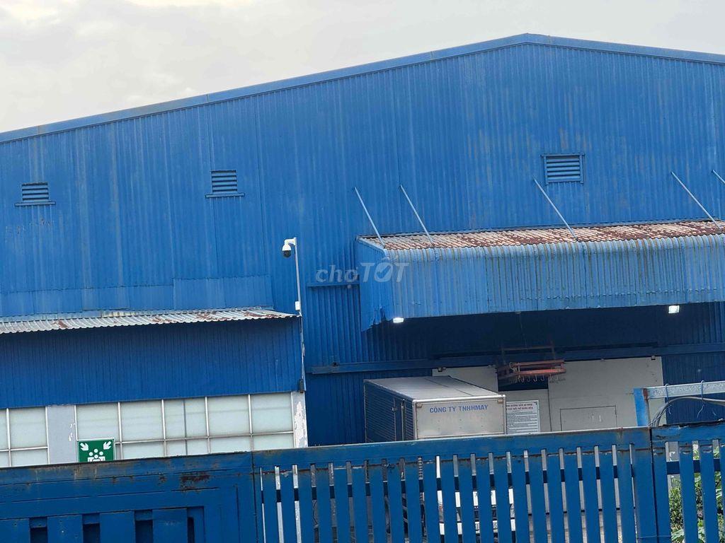 xưởng 67x80m, 7000m2 mặt tiền quốc lộ 1a  đang cho thuê 600tr/ tháng