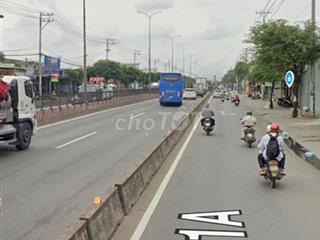 xưởng 67x80m, 7000m2 mặt tiền quốc lộ 1a  đang cho thuê 600tr/ tháng