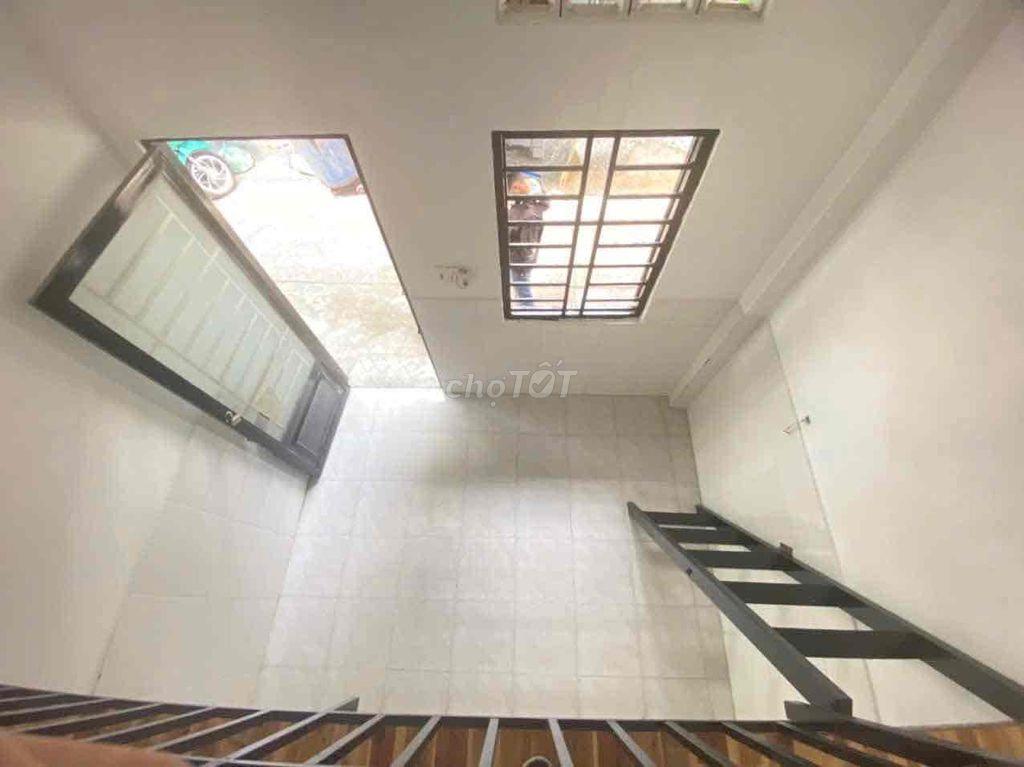 CHO THUÊ PHÒNG GÁC RẺ GẦN ĐẠI HỌC CÔNG THƯƠNG ĐẠI HỌC VĂN HIẾN