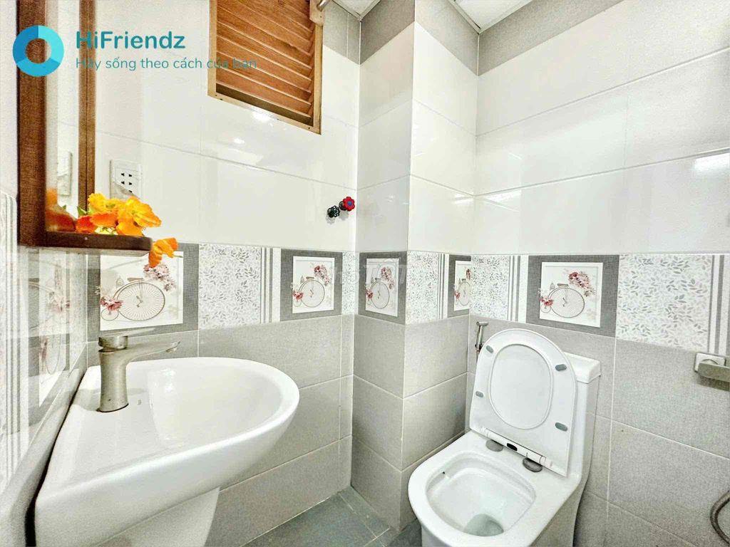 CHO THUÊ PHÒNG CỬA SỔ FULL NỘI THẤT GẦN ĐẠI HỌC CÔNG THƯƠNG AEON TP