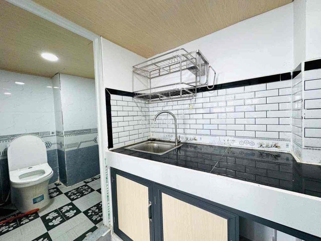 CHO THUÊ PHÒNG RỘNG Ở ĐƯỢC 3,4 NGƯỜI - GÁC CAO - THANG MÁY