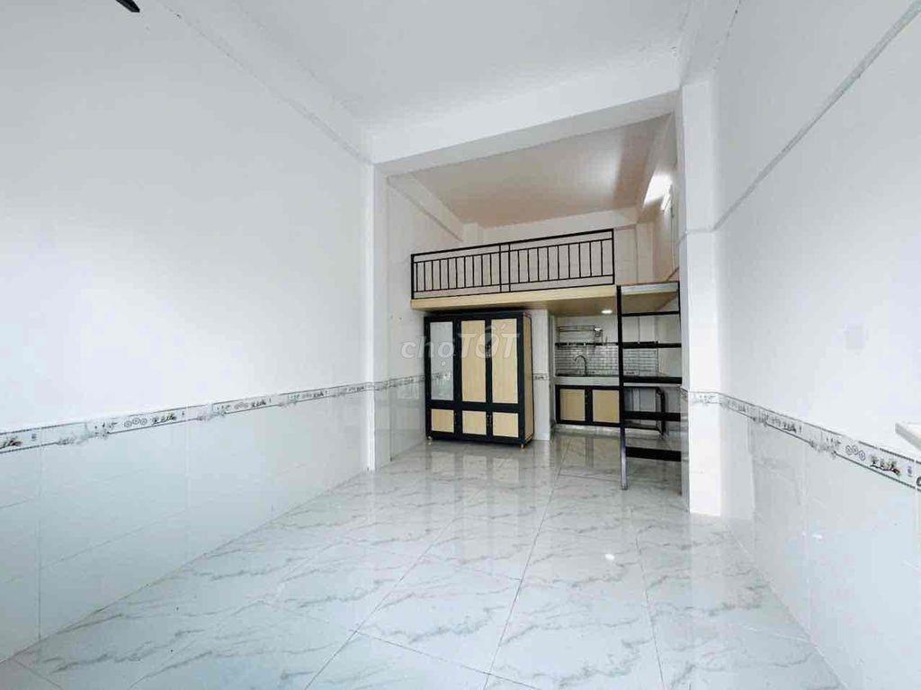 CHO THUÊ PHÒNG RỘNG Ở ĐƯỢC 3,4 NGƯỜI - GÁC CAO - THANG MÁY