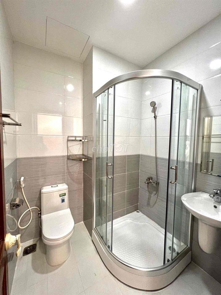 CĂN HỘ STUDIO ĐẦY ĐỦ TIỆN NGHI AN NINH THOÁNG MÂT GẦN ĐẠI HỌC VĂN HIẾN