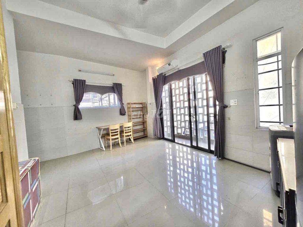 CĂN HỘ MINI ĐẦY ĐỦ NỘI THẤT THOÁNG MÁT TRUNG TÂM QUẬN TÂN PHÚ GIÁ RẺ