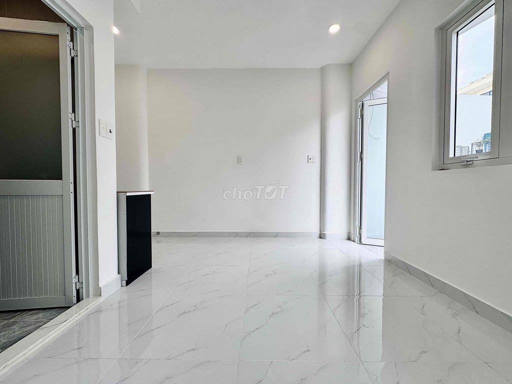 KHAI TRƯƠNG STUDIO BAN CÔNG MỚI XÂY THOÁNG MÁT ĐƯỜNG LỚN AN NINH CAO