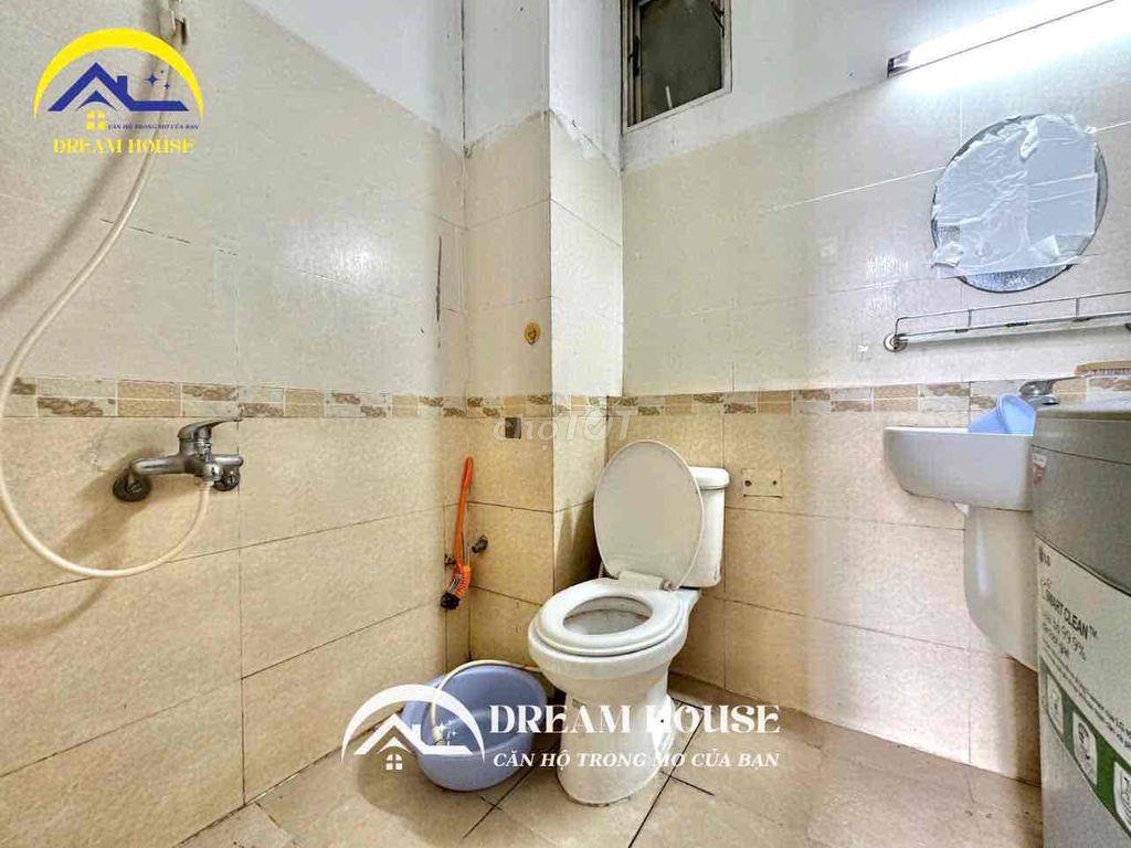 PHÒNG TRỌ STUDIO CÓ BAN CÔNG THOÁNG SẴN NỘI THẤT NHƯ HÌNH GẦN 4 XÃ