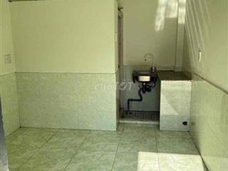 PHÒNG TRỌ KHÔNG GÁC CỬA SỔ THOÁNG MÁT GIÁ RẺ AN NINH Ở LIỀN