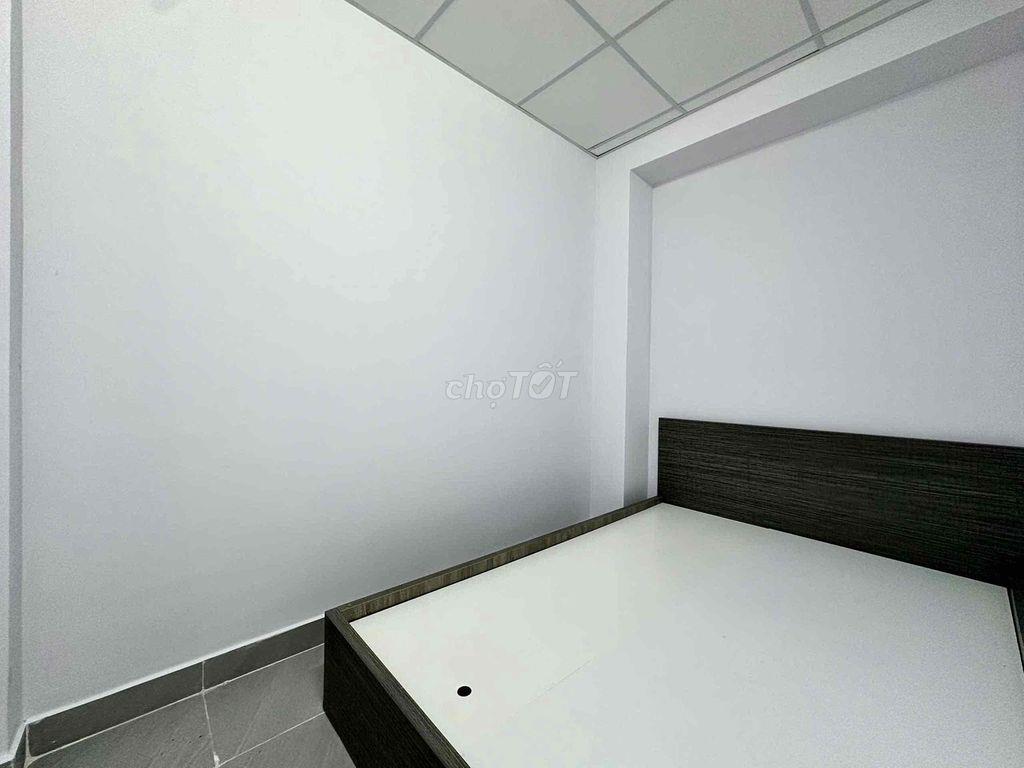 CĂN HỘ MINI MỘT PHÒNG NGỦ TÁCH BẾP RIÊNG RỘNG RÃI DƯỚI TRỆT Ở LIỀN
