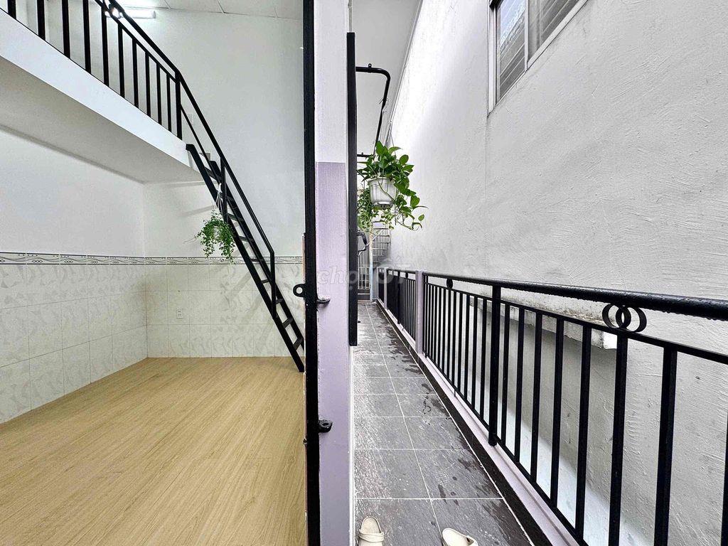 PHÒNG TRỌ CÓ GÁC MỚI XÂY RỘNG RÃI CỬA SỔ TRỜI THOÁNG MÁT TRỐNG SẴN