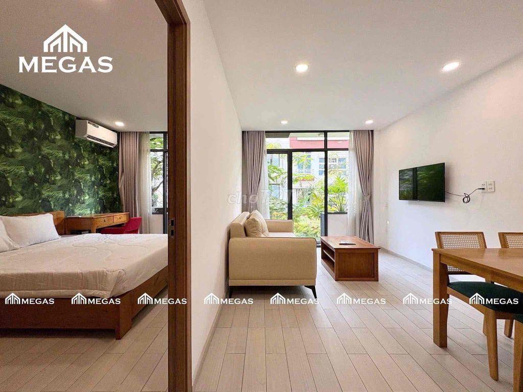 Trống lại phòng ngủ ngay vòng xoay Phú Lâm