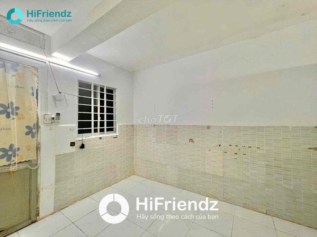 PHÒNG 1 NGƯỜI GIÁ RẺ - SÁT VHU - SẴN MÁY LẠNH - ĐI BỘ QUA TRƯỜNG