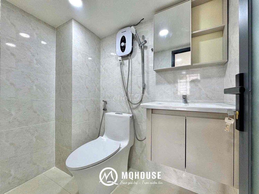 Cho Thuê Căn Hộ Đầy Đủ Nội Thất - Ban Công Rộng Ngay Đầm Sen