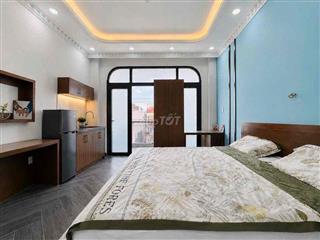CHDV mới xây - đầy đủ nội thất cao cấp