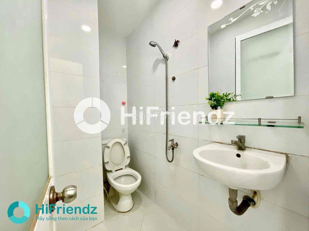 TRỐNG SẴN PHÒNG DUXLEP CỬA SỔ TRỜI GẦN NGÃ TƯ BỐN XÃ ĐH HỒNG BÀNG