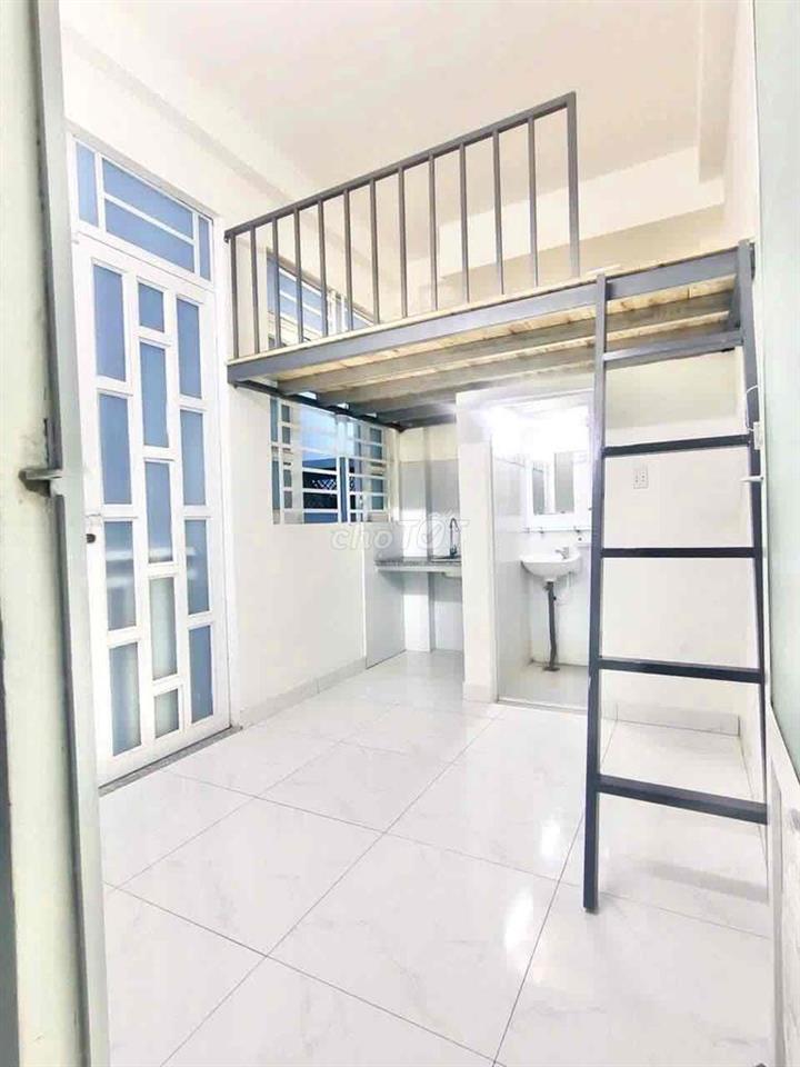 CHO THUÊ PHÒNG GÁC SẴN MÁY LẠNH GẦN NGÃ TƯ 4 GÒ MÂY ĐH CÔNG THƯƠNG