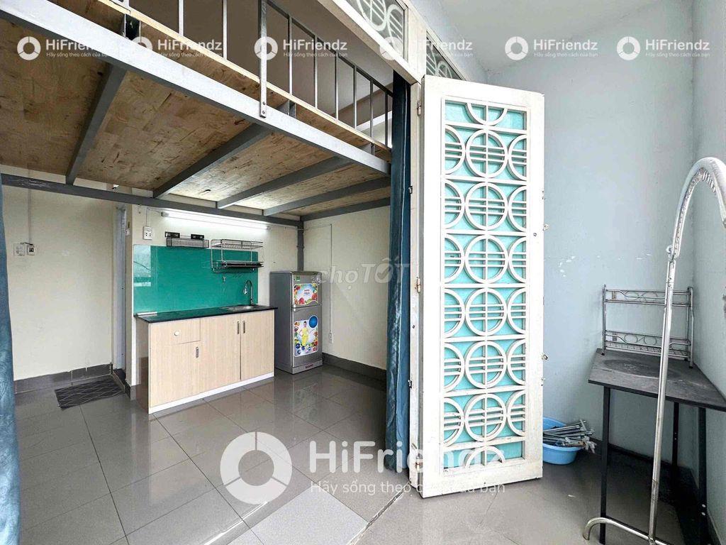 CHO THUÊ PHÒNG GÁC BANCOL NGAY MẶT TIỀN ĐƯỜNG THANG MÁY GẦN ĐH VHU